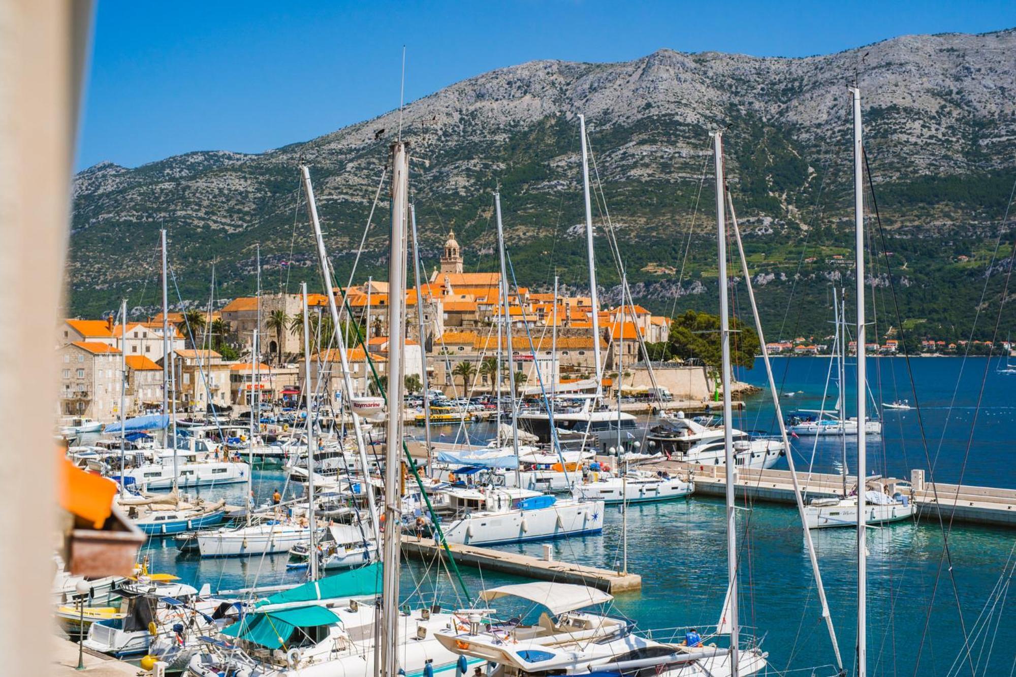 Apartments And Rooms Denoble Korcula Town Exterior photo